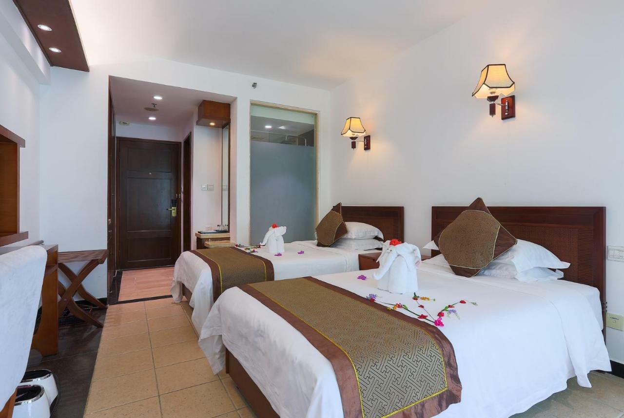 Rongjin Haiyue Hotel Санья Екстер'єр фото